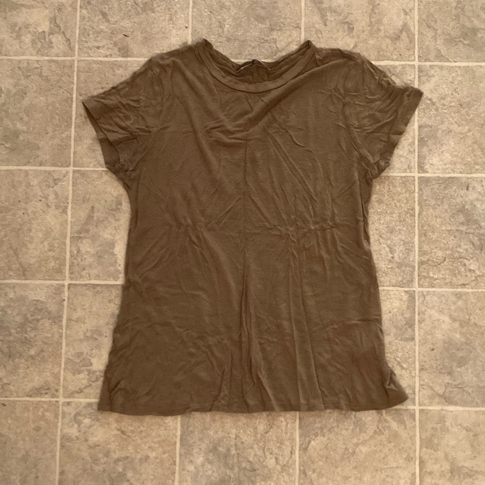 Stretchy active tee